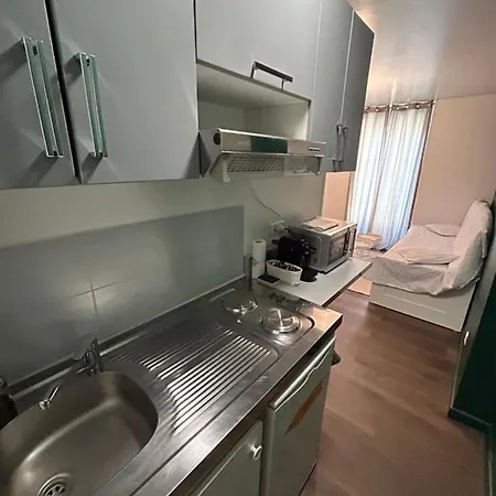 Apartment L'elegant Courcelles - Cour Privee - Centre-ville Reims